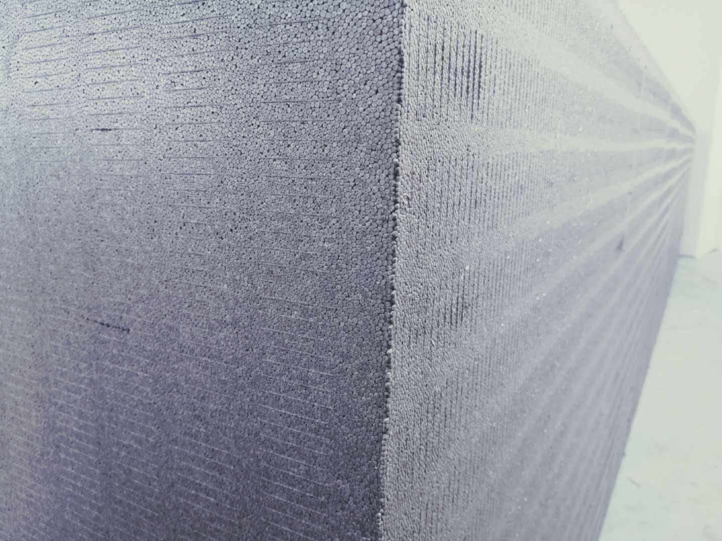 390